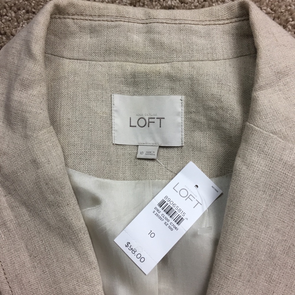 Ann Taylor Loft Stone Safari Belted Jacket 10 - Picture 5 of 6